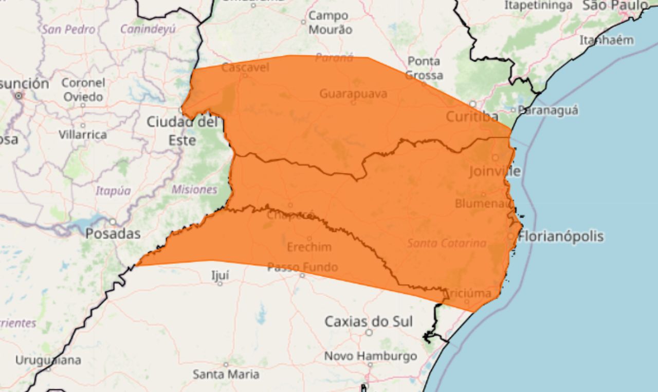 Brasil está com alerta laranja de chuva: o que significa cada