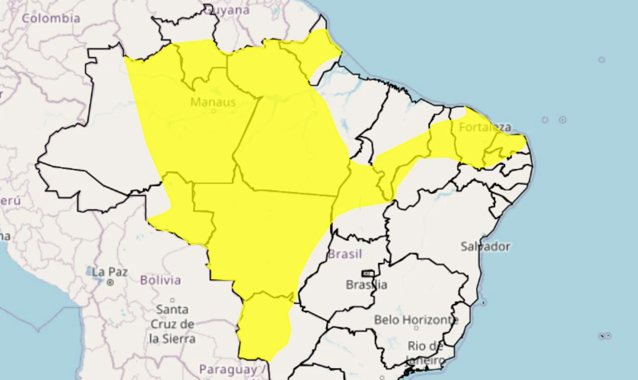 Trata-se de um alerta amarelo para chuva intensa sobre as regiões Norte, Nordeste e Centro-Oeste