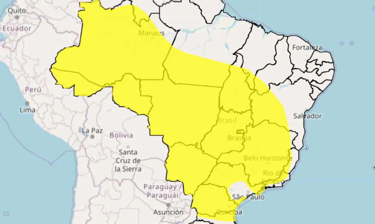 a imagem mostra um alerta amarelo para chuva intensa e ventania em grande parte do brasil