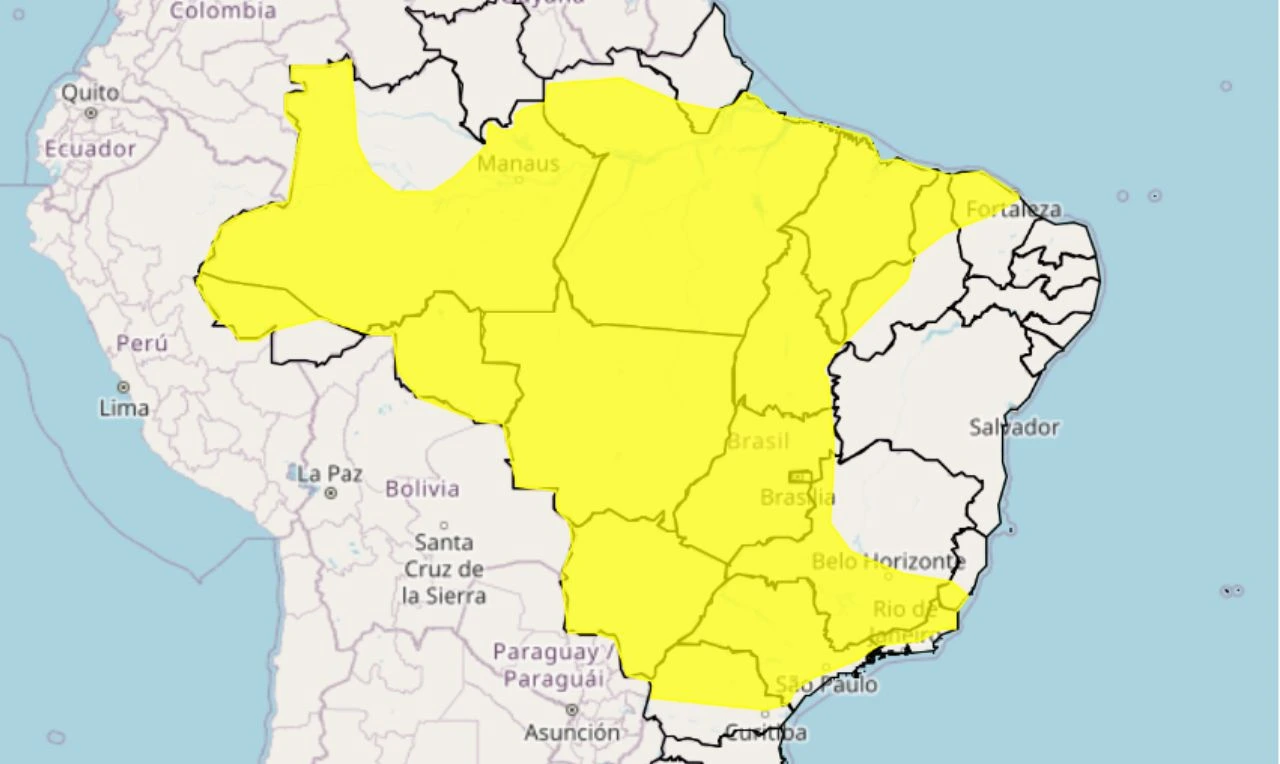Trata-se de um alerta amarelo para chuva intensa, ventania e risco de alagamento em grande parte do país