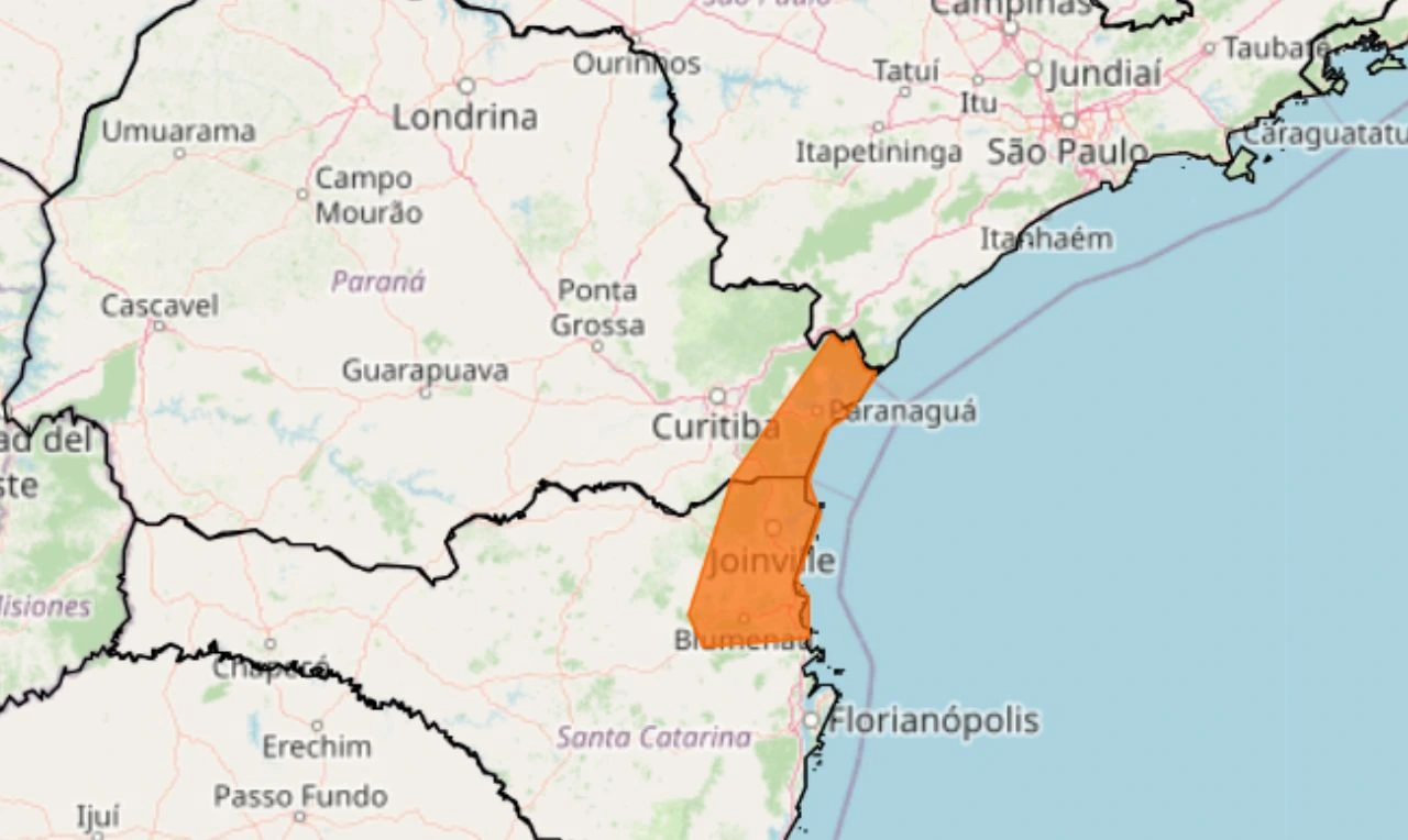 Trata-se de um alerta laranja para acumulado de chuva e risco de deslizamentos em parte da região Sul
