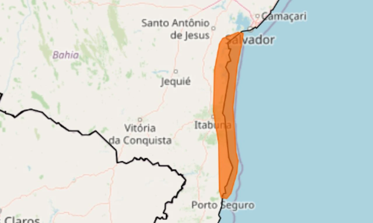 Trata-se de um alerta laranja para acumulado de chuva e risco de deslizamento em parte da Bahia