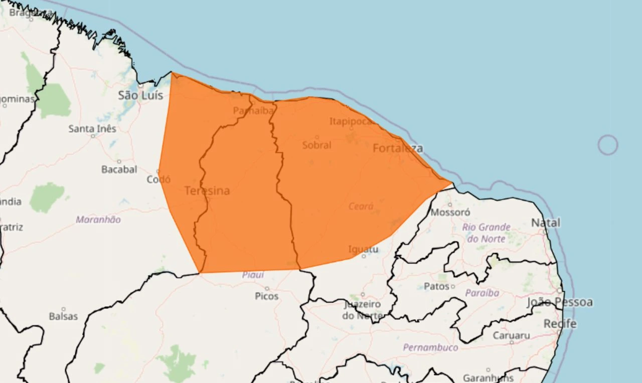 Trata-se de alerta amarelo para chuva intensa com risco de alagamento e raios em parte da região Nordeste