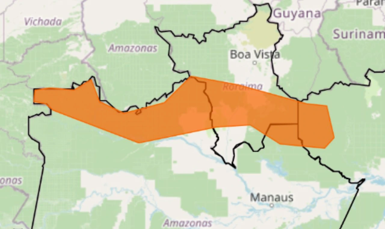 Trata-se de um alerta laranja para chuva intensa, ventania e risco de alagamento em parte da região Norte