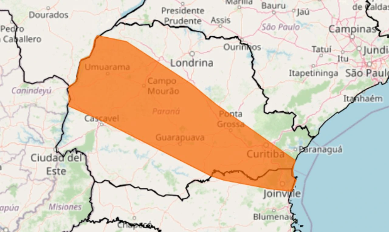 Trata-se de um alerta laranja para chuvas intensas, ventania e risco de alagamentos em partes do MS, PR e SC