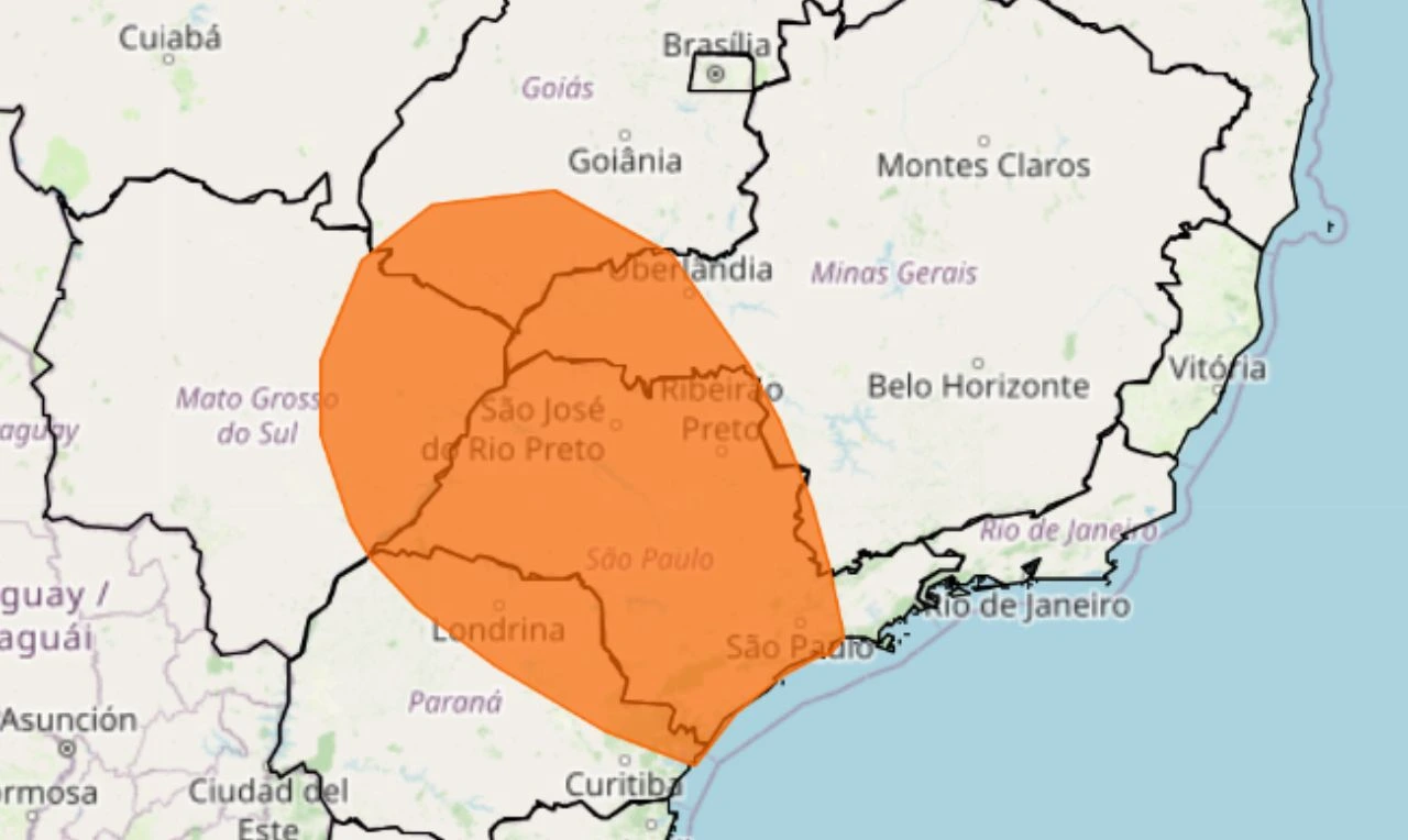 Trata-se de um alerta laranja para chuva intensa nas regiões Centro-Oeste, Sudeste e Sul