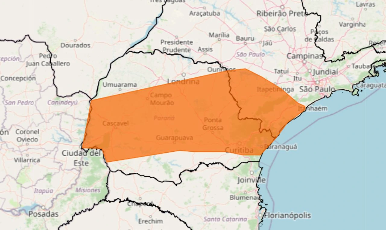 Trata-se de um alerta laranja para tempestade, ventania e granizo em parte do Paraná e São Paulo