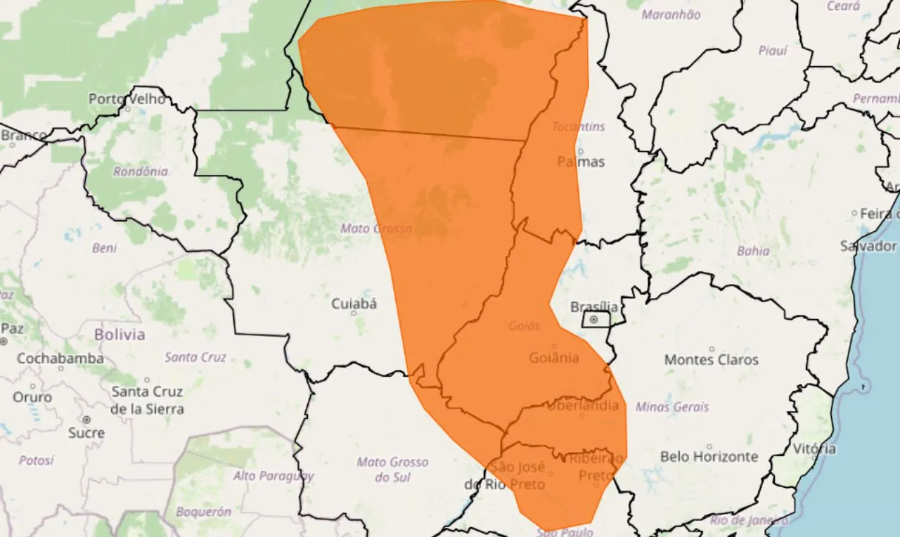 A imagem mostra as áreas em alerta para chuva intensa