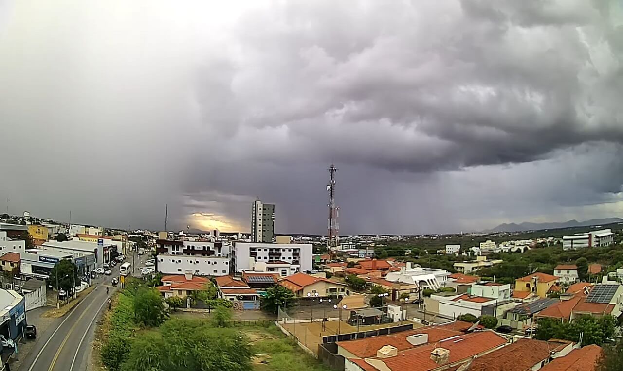 Formação de chuva intensa em Caicó/RN. Veja o vídeo! - Clima ...