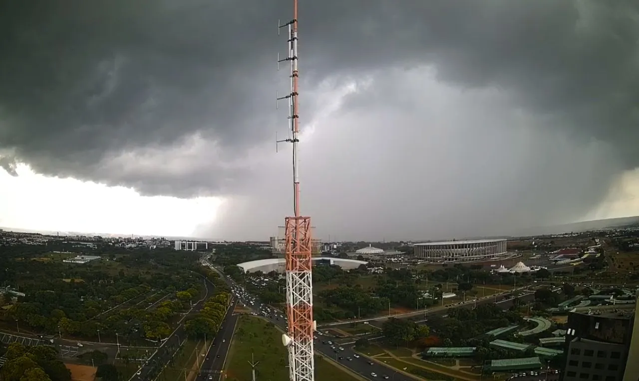 Alerta amarelo para temporais, chuva e ventos em partes do Centro-Oeste e Norte