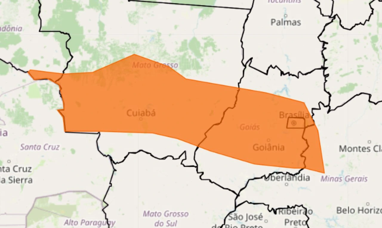 Alerta laranja para chuvas intensas de até 100 mm/dia, ventania e risco de alagamentos em RO, MT, GO, DF e MG 