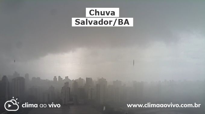 na imagem mostra a chuva intensa sobre Salvador/BA nesta manhã