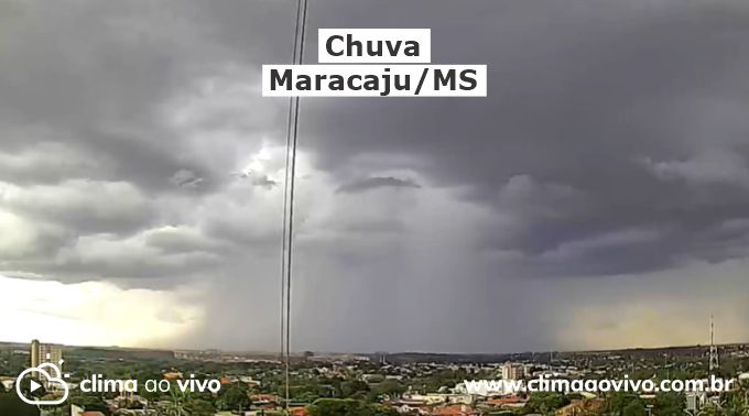 Na imagem é possível ver a evolução da chuva em Maracaju/MS nesta tarde