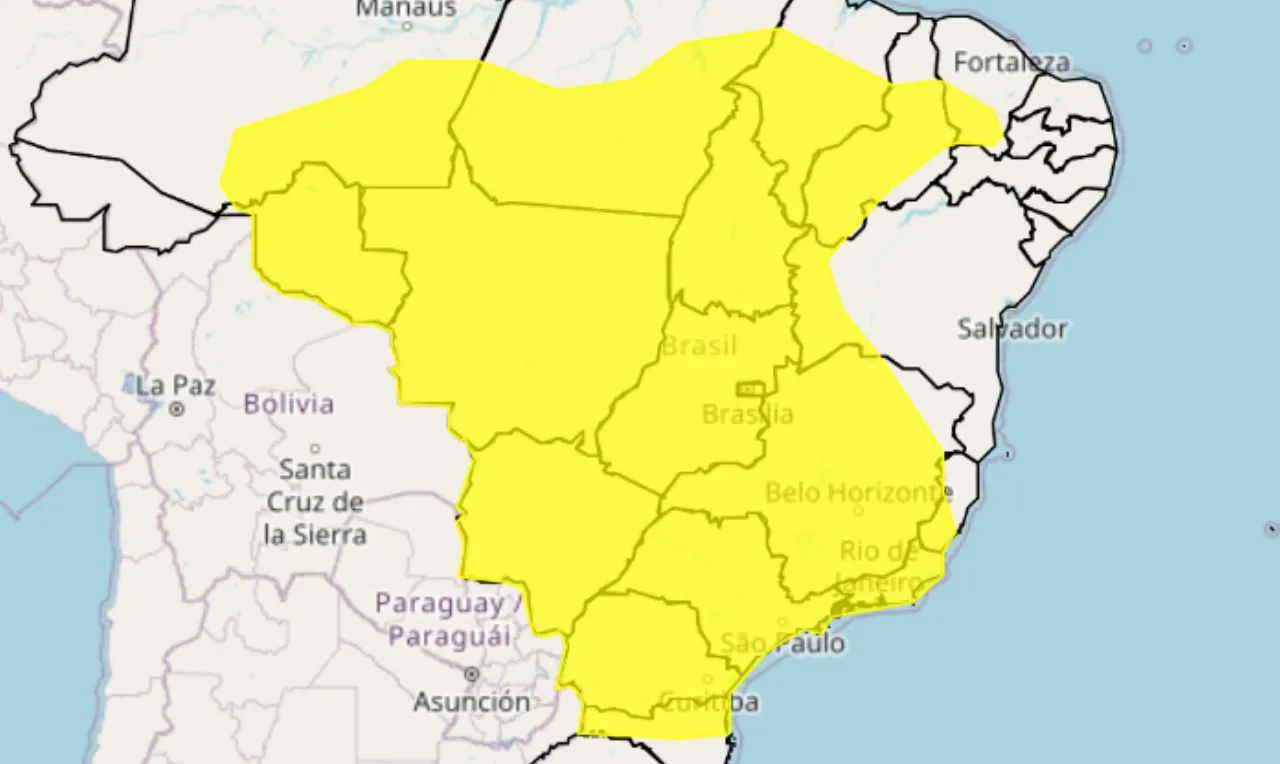 Trata-se de um alerta amarelo para chuvas intensas, ventania, e alagamentos em grande parte do brasil