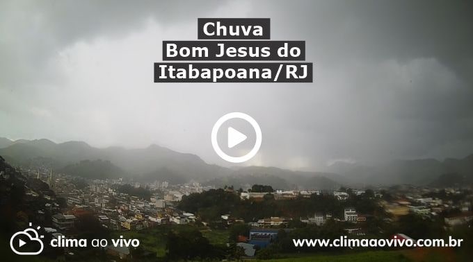 Na imagem mostra o avanço de chuva na cidade de Bom Jesus do Itabapoana