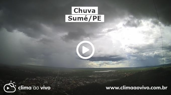 na imagem mostra o avanço de chuva sobre a cidade Sumé na Paraíba