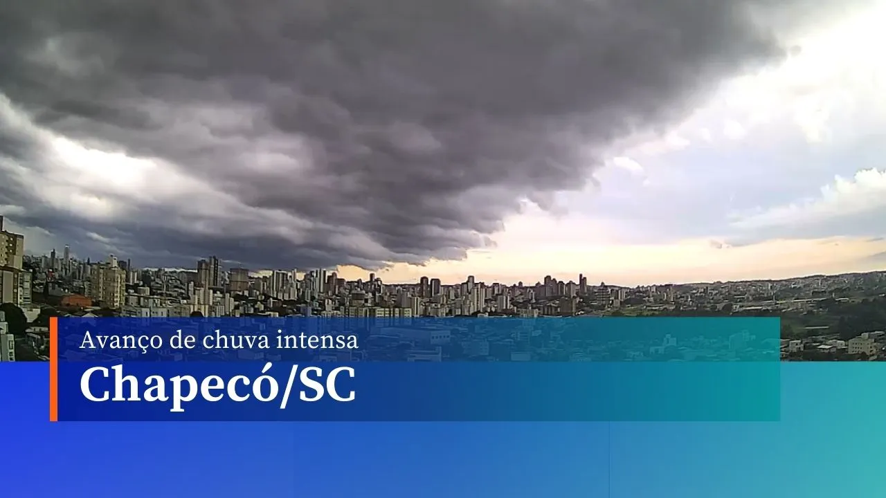 A imagem ilustra um avanço de chuva intensa sobre a cidade de Chapecó - SC